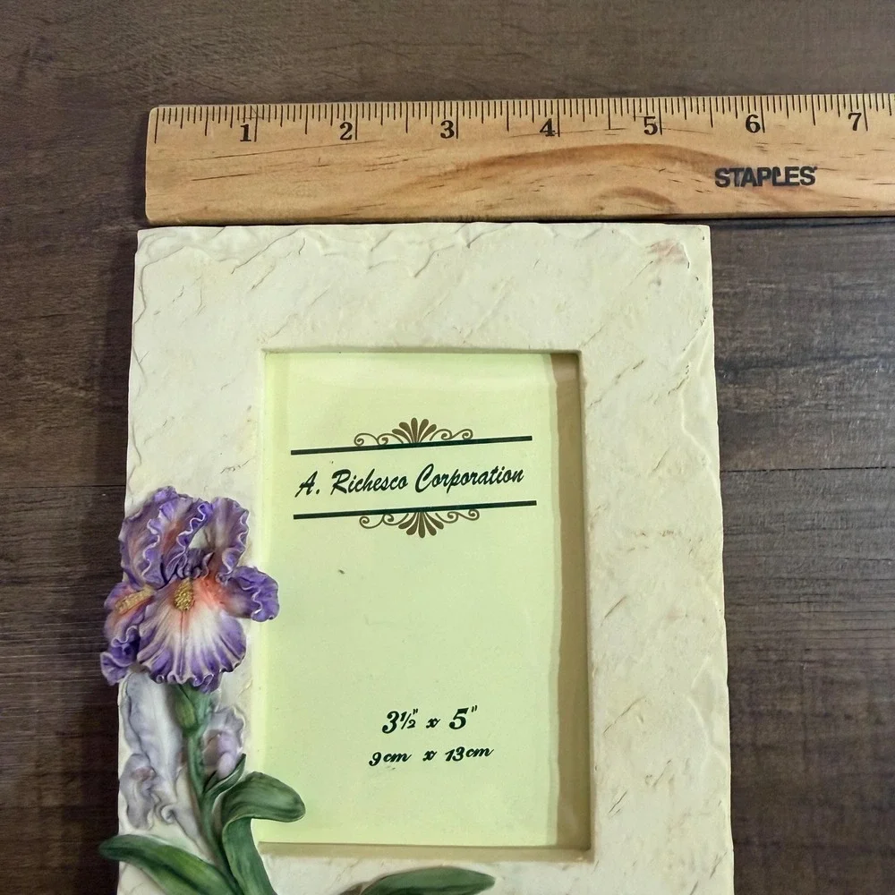VTG 80s Purple Iris Photo Frame, 3D Hand Painted Floral Picture Frame 3.5 x 5